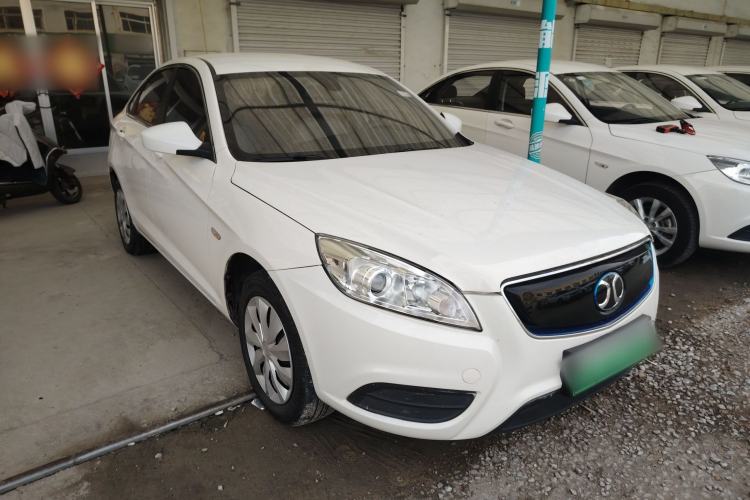 Used BAIC New Energy EU 2018 EU Quick-Change Loto Version Front Right 45 Deg