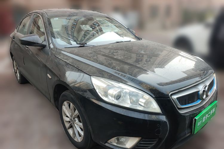 Used BAIC New Energy EU 2016 EU260 Enjoy Edition Front Right 45 Deg