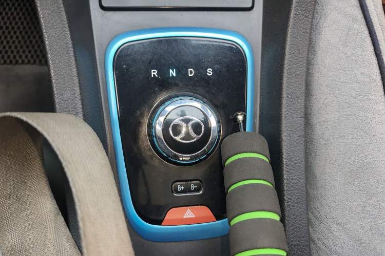 Used BAIC New Energy EU 2016 EU260 Enjoy Edition Gear Lever
