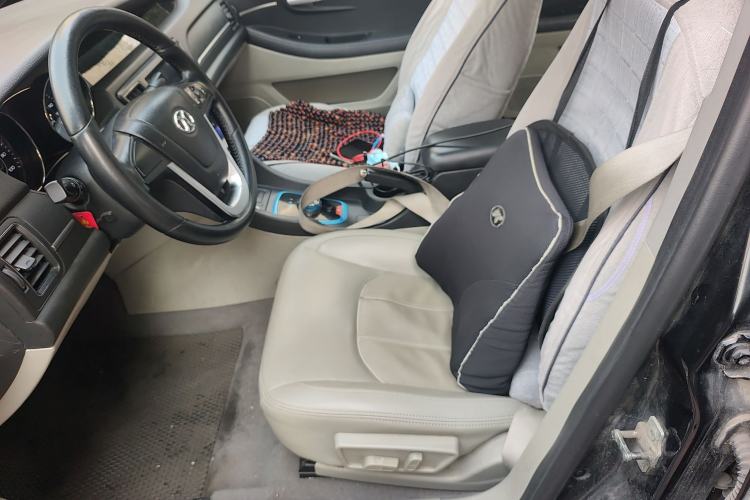 Used BAIC New Energy EU 2016 EU260 Enjoy Edition Left Front Seat