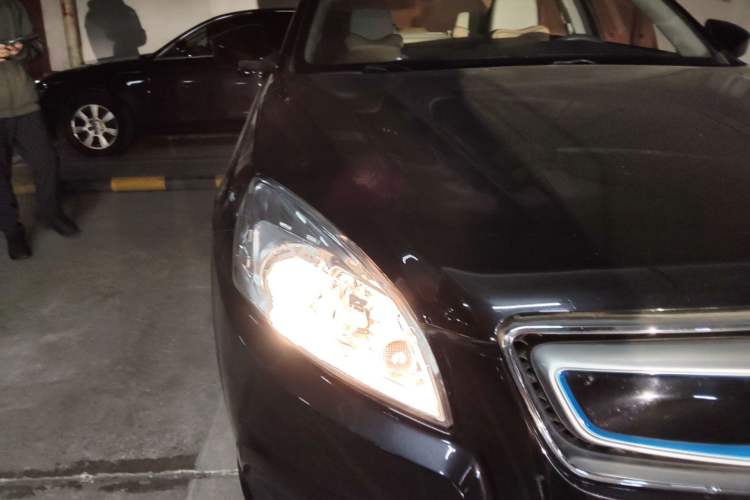 Used BAIC New Energy EU 2016 EU260 Letu Plus Edition Right Front Headlight