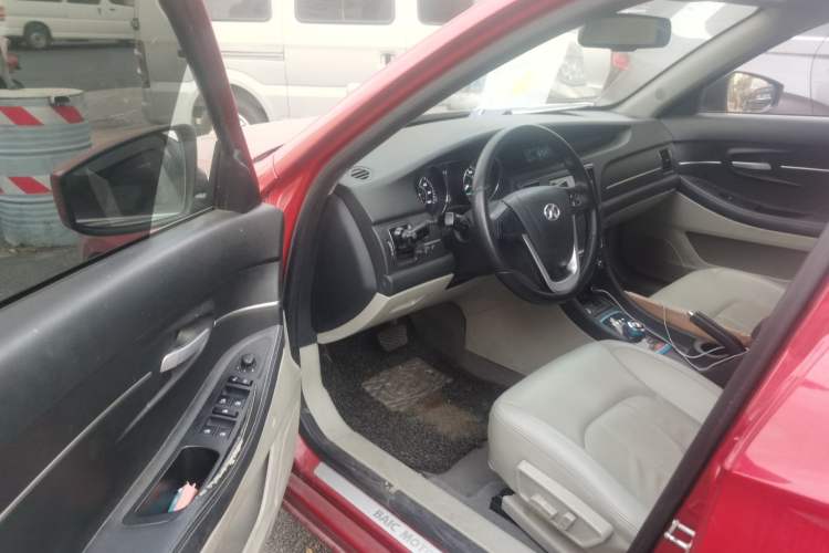 Used BAIC New Energy EU 2016 EU260 Enjoy Edition Driver Seat