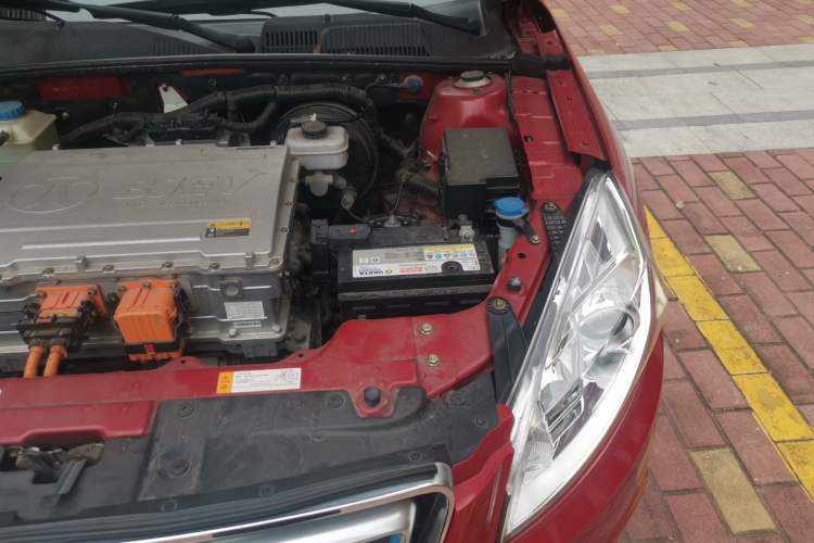 Used BAIC New Energy EU 2016 EU260 Enjoy Edition Engine Bay Left