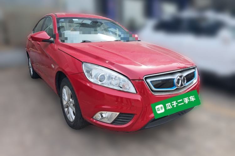 Used BAIC New Energy EU 2016 EU260 Enjoy Edition Front Right 45 Deg