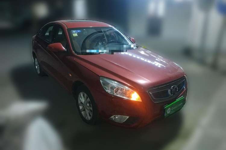 Used BAIC New Energy EU 2016 EU260 Enjoy Edition Front Right 45 Deg