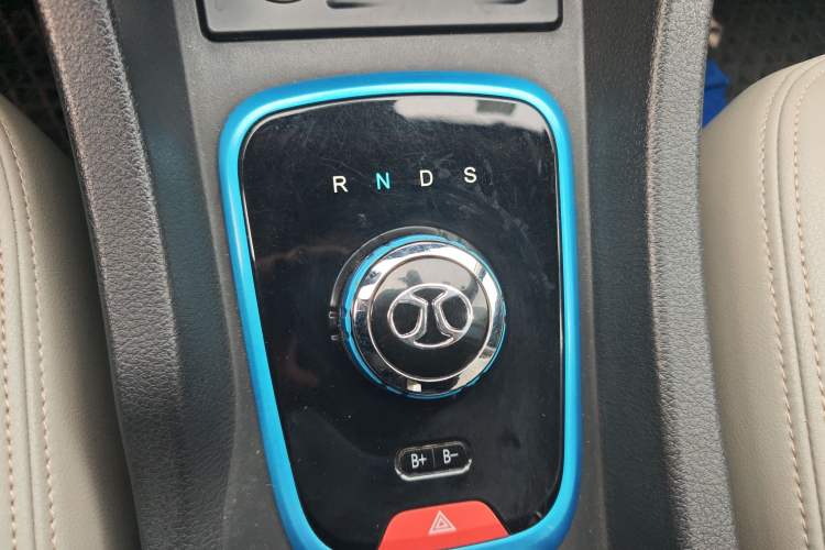 Used BAIC New Energy EU 2016 EU260 Enjoy Edition Gear Lever