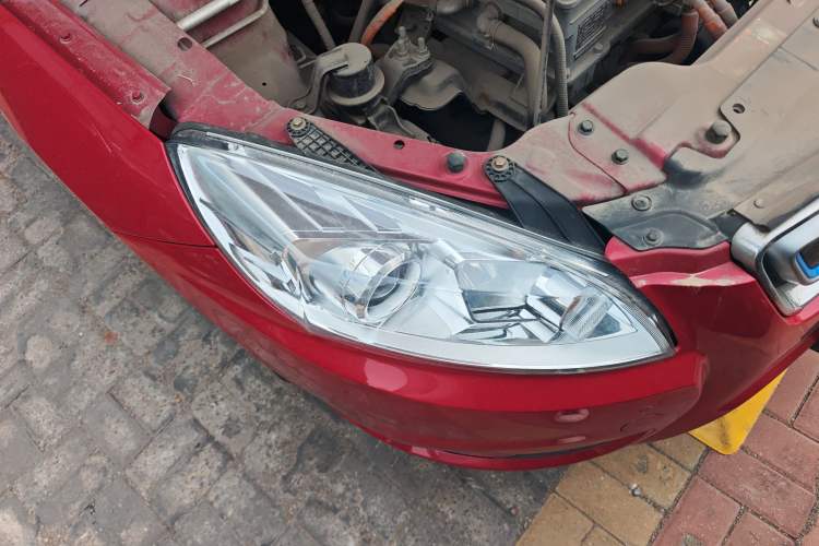 Used BAIC New Energy EU 2016 EU260 Enjoy Edition Right Front Headlight