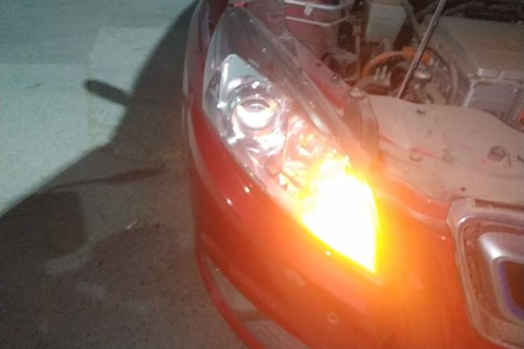 Used BAIC New Energy EU 2016 EU260 Enjoy Edition Right Front Headlight