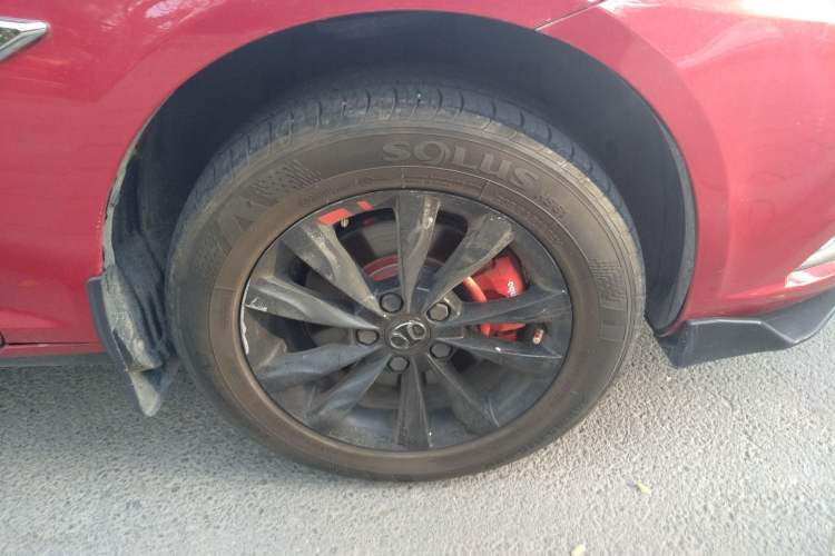 Used BAIC New Energy EU 2016 EU260 Enjoy Edition Right Front Wheel Hub
