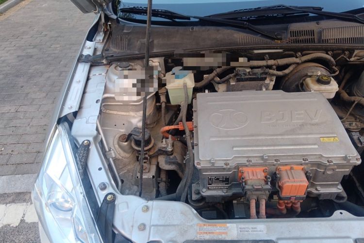 Used BAIC New Energy EU 2016 EU260 Enjoy Edition Engine Bay Right