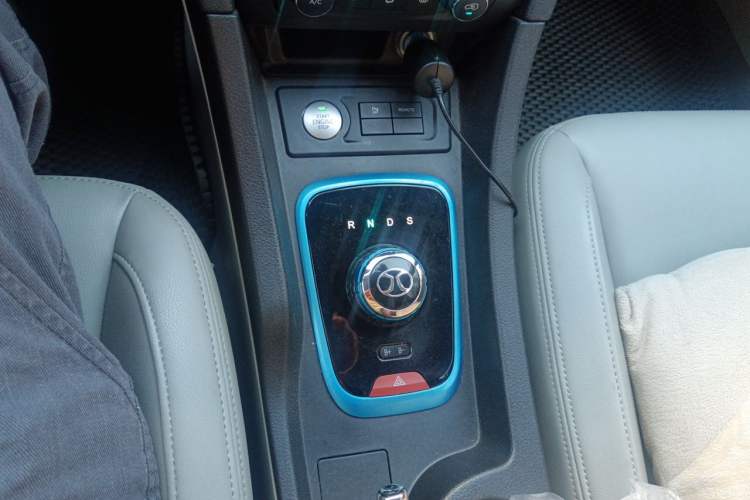 Used BAIC New Energy EU 2016 EU260 Enjoy Edition Gear Lever
