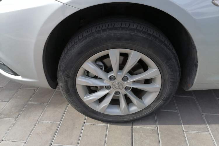 Used BAIC New Energy EU 2016 EU260 Letu Plus Edition Left Front Wheel Hub