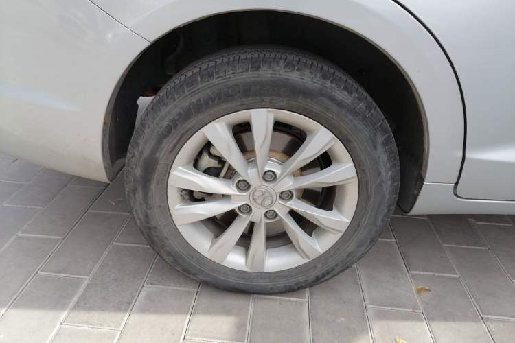Used BAIC New Energy EU 2016 EU260 Letu Plus Edition Right Rear Wheel Hub