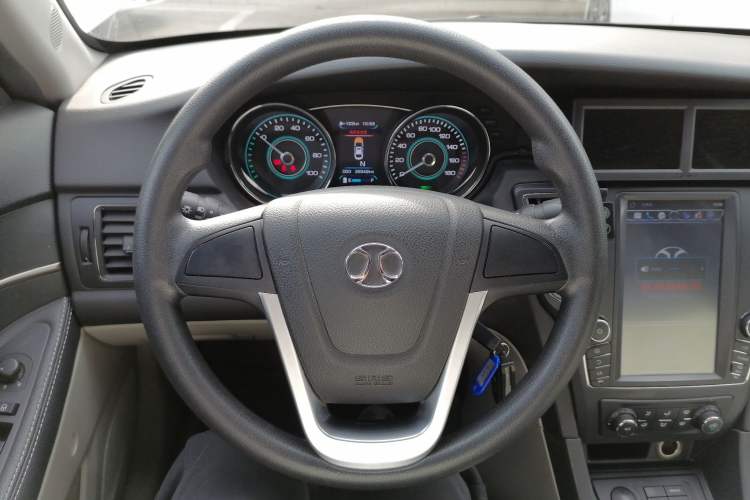 Used BAIC New Energy EU 2016 EU260 Letu Plus Edition Steering Wheel