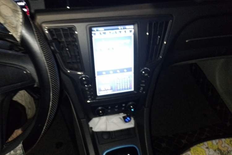 Used BAIC New Energy EU 2016 EU260 Letu Plus Edition Audio And AC Panel