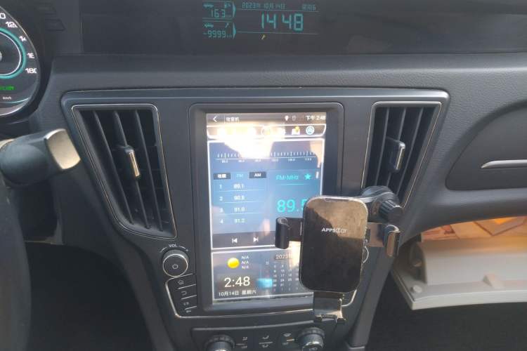 Used BAIC New Energy EU 2016 EU260 Enjoy Edition Audio And AC Panel