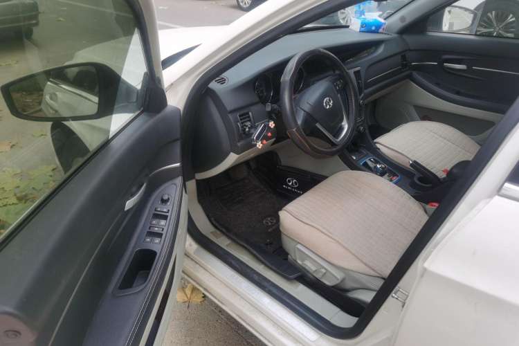 Used BAIC New Energy EU 2016 EU260 Enjoy Edition Driver Seat