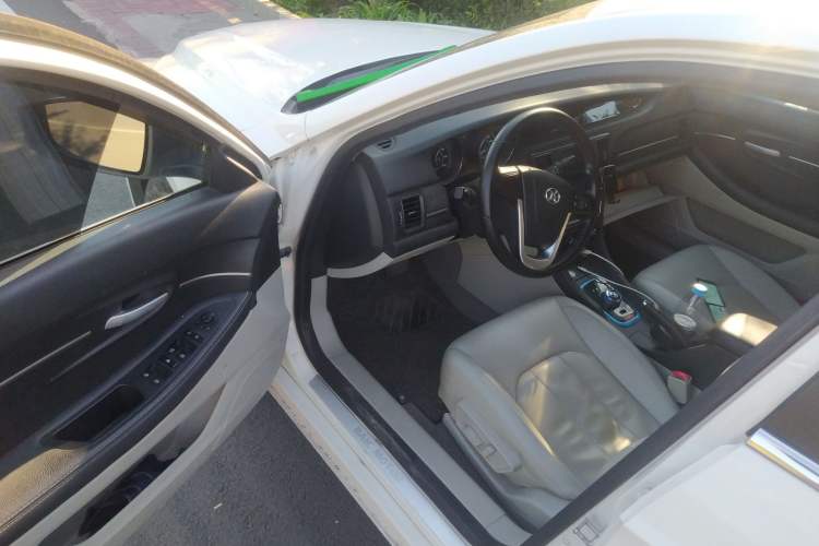 Used BAIC New Energy EU 2016 EU260 Enjoy Edition Driver Seat