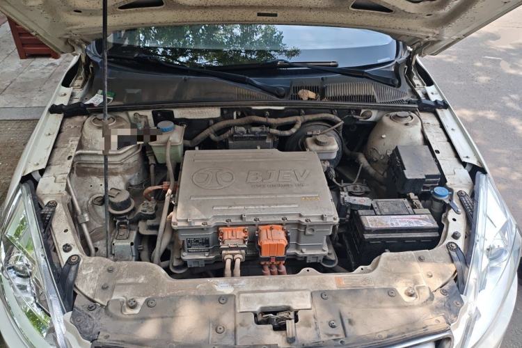 Used BAIC New Energy EU 2016 EU260 Letu Plus Edition Engine Bay