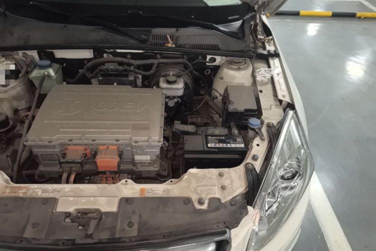 Used BAIC New Energy EU 2016 EU260 Enjoy Edition Engine Bay Left