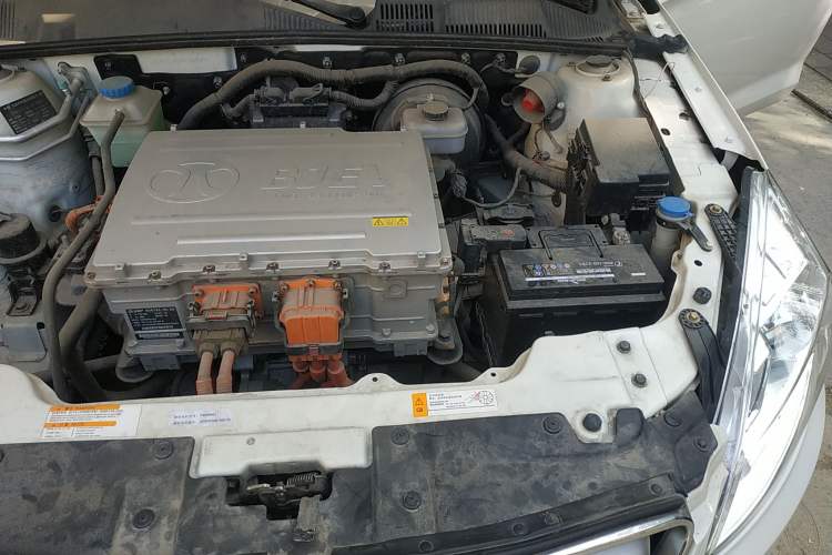 Used BAIC New Energy EU 2016 EU260 Letu Plus Edition Engine Bay Left