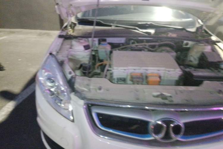 Used BAIC New Energy EU 2016 EU260 Letu Plus Edition Engine Bay Right