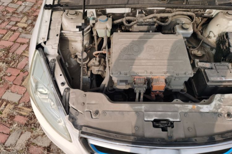 Used BAIC New Energy EU 2016 EU260 Letu Plus Edition Engine Bay Right