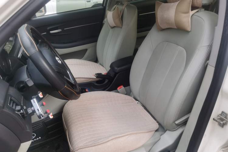 Used BAIC New Energy EU 2016 EU260 Enjoy Edition Left Front Seat