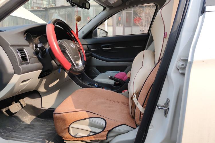 Used BAIC New Energy EU 2016 EU260 Enjoy Edition Left Front Seat