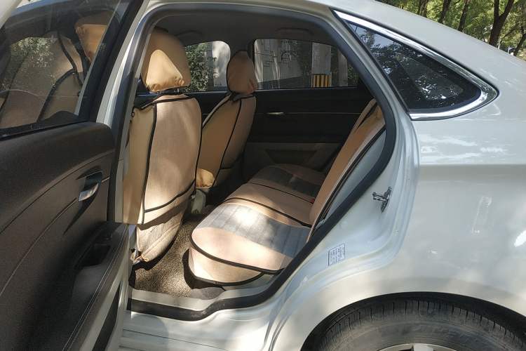 Used BAIC New Energy EU 2016 EU260 Letu Plus Edition Left Rear Seat