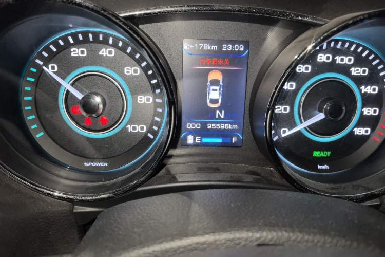 Used BAIC New Energy EU 2016 EU260 Enjoy Edition Odometer Close Up