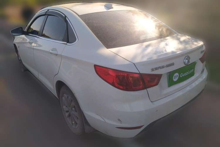 Used BAIC New Energy EU 2016 EU260 Enjoy Edition Rear Left 45 Deg