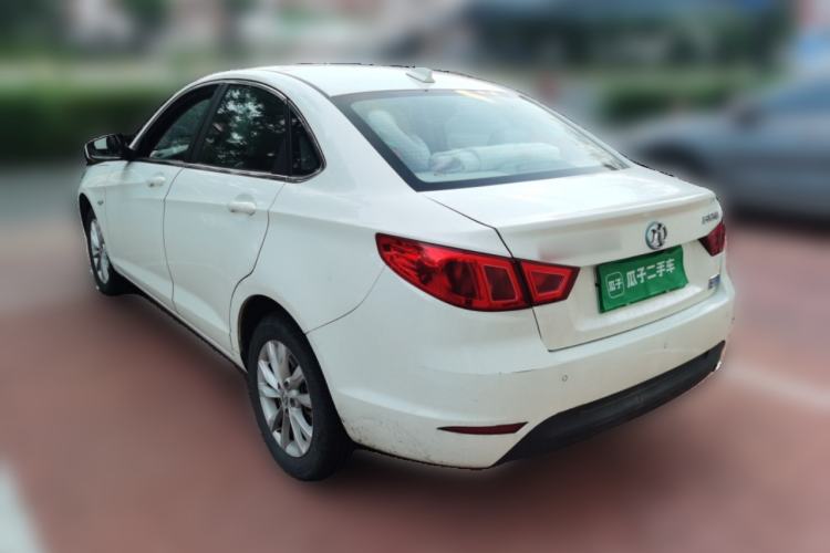 Used BAIC New Energy EU 2016 EU260 Enjoy Edition Rear Left 45 Deg