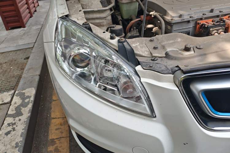 Used BAIC New Energy EU 2016 EU260 Letu Plus Edition Right Front Headlight