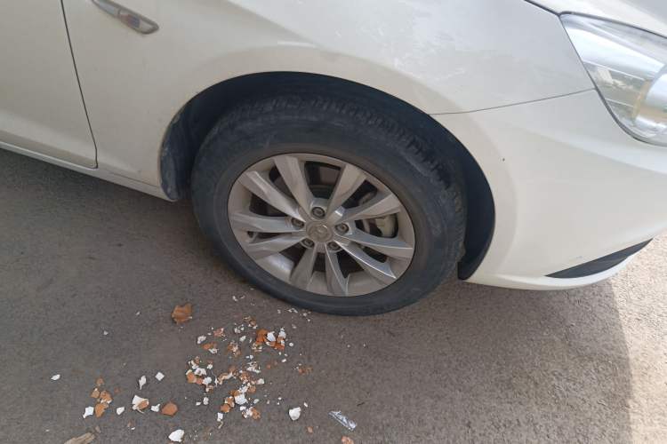 Used BAIC New Energy EU 2016 EU260 Letu Plus Edition Right Front Wheel Hub