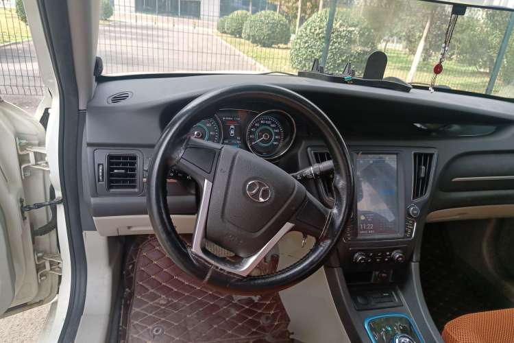 Used BAIC New Energy EU 2016 EU260 Letu Plus Edition Steering Wheel