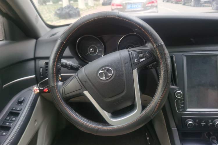 Used BAIC New Energy EU 2016 EU260 Enjoy Edition Steering Wheel