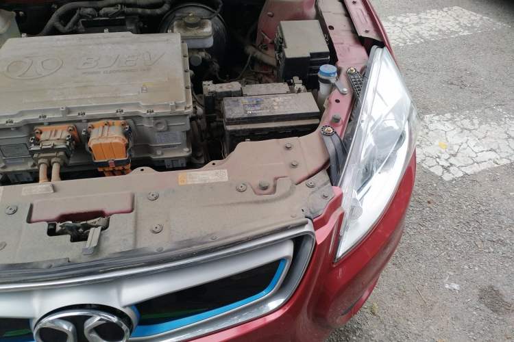 Used BAIC New Energy EU 2017 EU260 Enjoy Edition Engine Bay Left