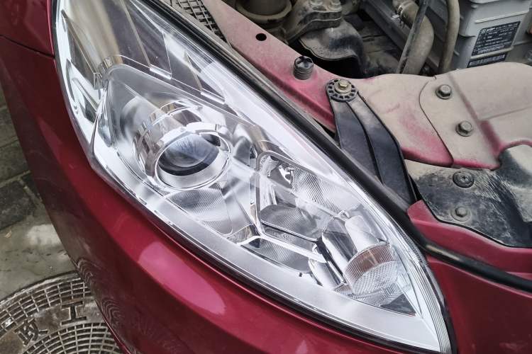 Used BAIC New Energy EU 2017 EU260 Enjoy Edition Right Front Headlight