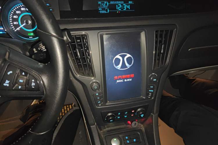 Used BAIC New Energy EU 2017 EU260 Enjoy Edition Audio And AC Panel