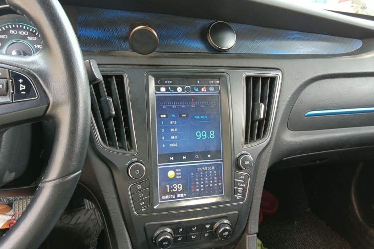 Used BAIC New Energy EU 2017 EU400 Enjoy Edition Audio And AC Panel