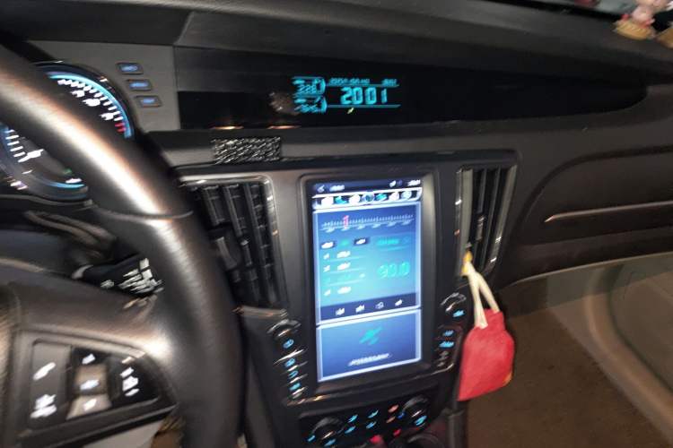 Used BAIC New Energy EU 2017 EU260 Enjoy Edition Audio And AC Panel