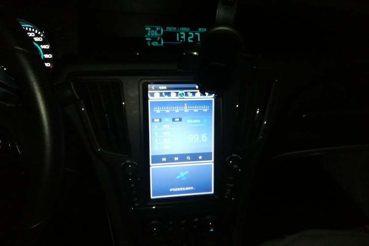 Used BAIC New Energy EU 2017 EU260 Enjoy Edition Audio And AC Panel