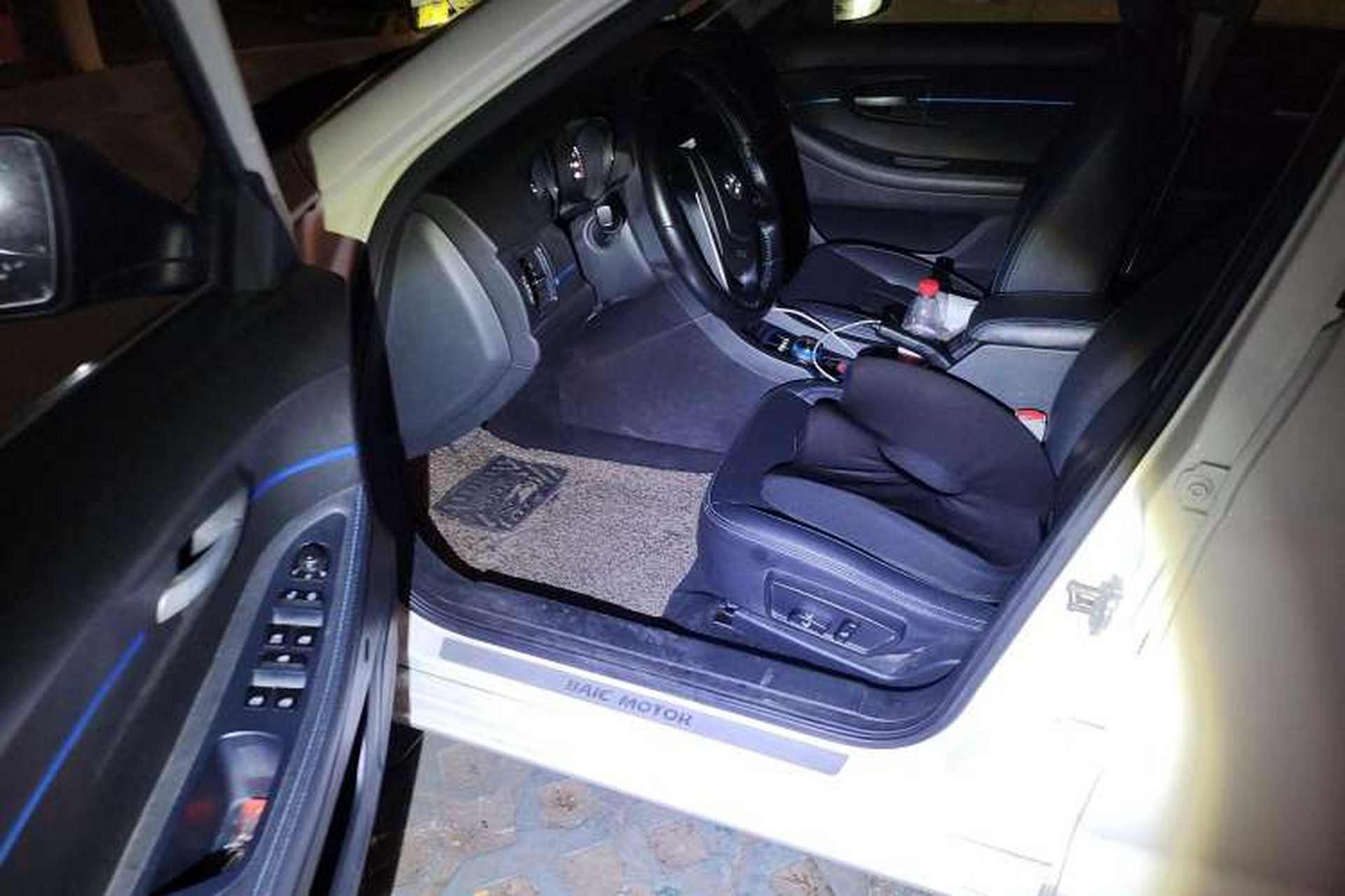Used BAIC New Energy EU 2017 EU400 Enjoy Edition Driver Seat