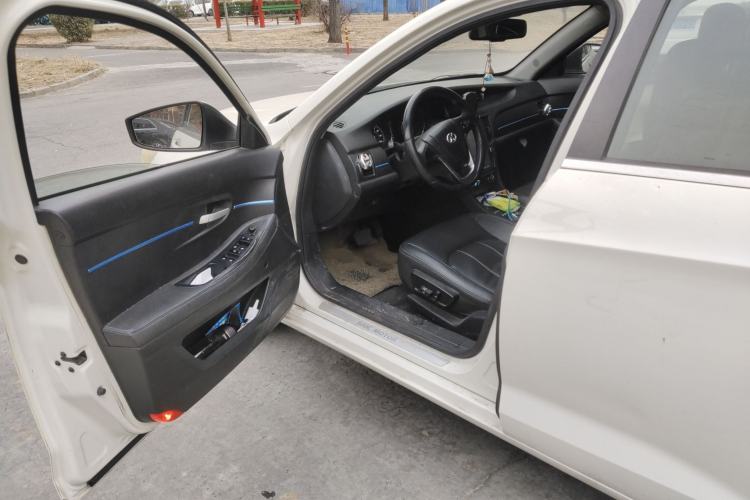 Used BAIC New Energy EU 2017 EU400 Enjoy Edition Driver Seat