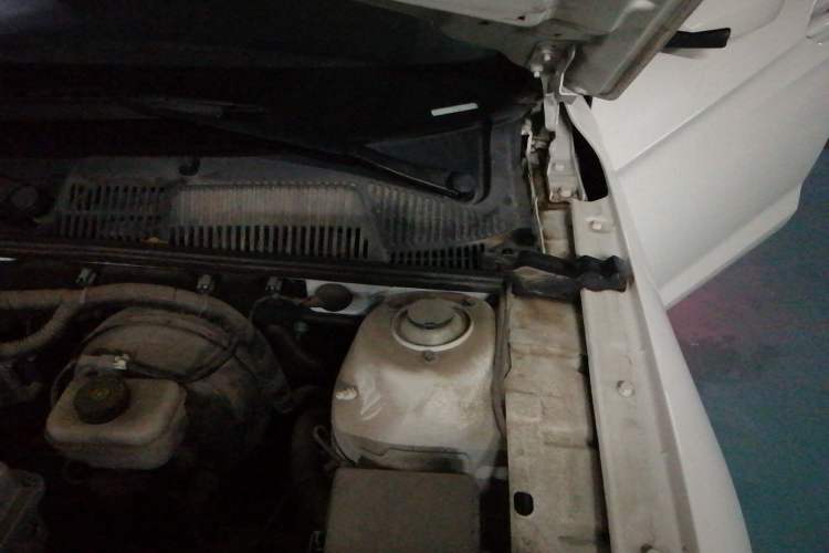 Used BAIC New Energy EU 2017 EU260 Enjoy Edition Engine Bay Left