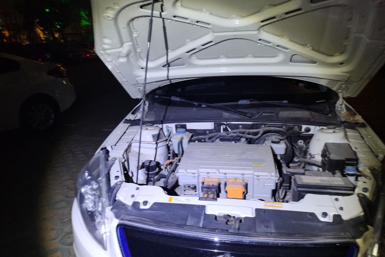 Used BAIC New Energy EU 2017 EU400 Enjoy Edition Engine Bay Right