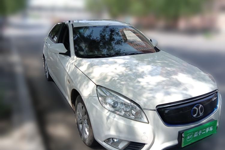 Used BAIC New Energy EU 2017 EU400 Enjoy Edition Front Right 45 Deg