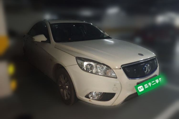Used BAIC New Energy EU 2017 EU400 Enjoy Edition Front Right 45 Deg