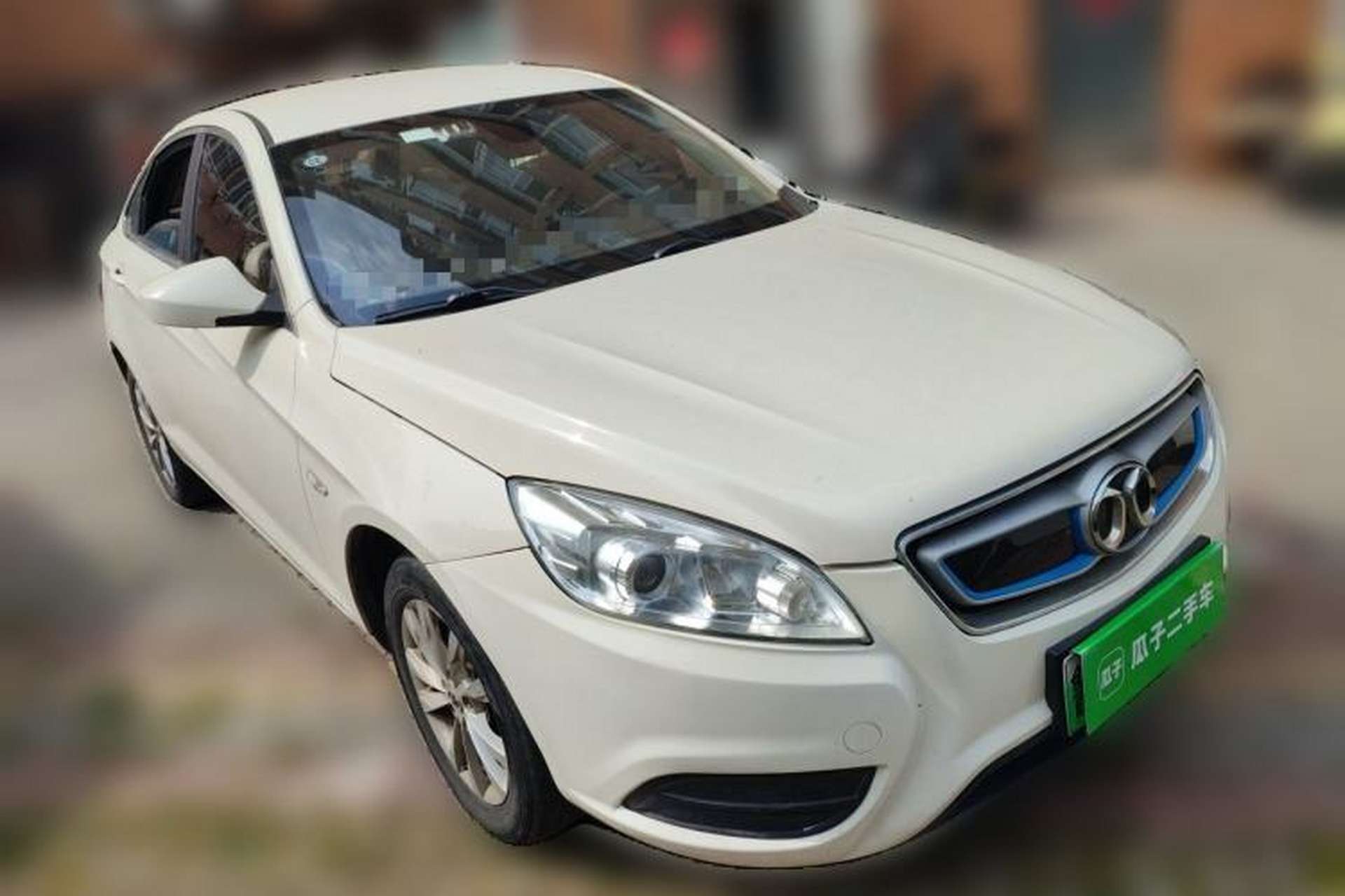 Used BAIC New Energy EU 2017 EU260 Letu Plus Edition Front Right 45 Deg